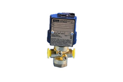 04F30U2108ADF4C05