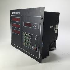 046141-105