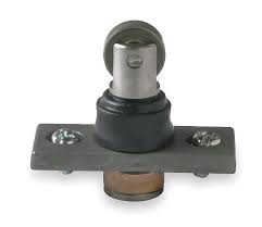 D4C-0032